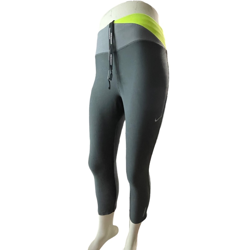 Nike Dri-Fit athletic capri size XS